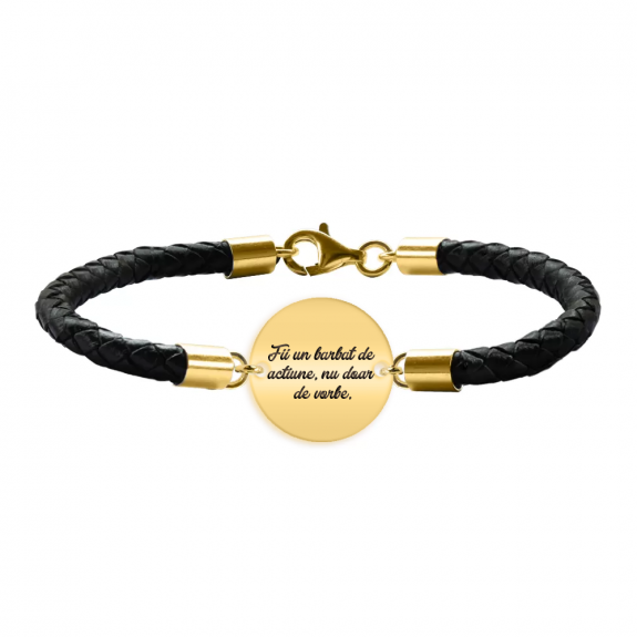 Bratara argint banut 16 mm si piele impletita - personalizata cu text - placat cu aur galben de 24 karate Bratara argint banut 16 mm si piele impletita - personalizata cu text - placat cu aur galben de 24 karate